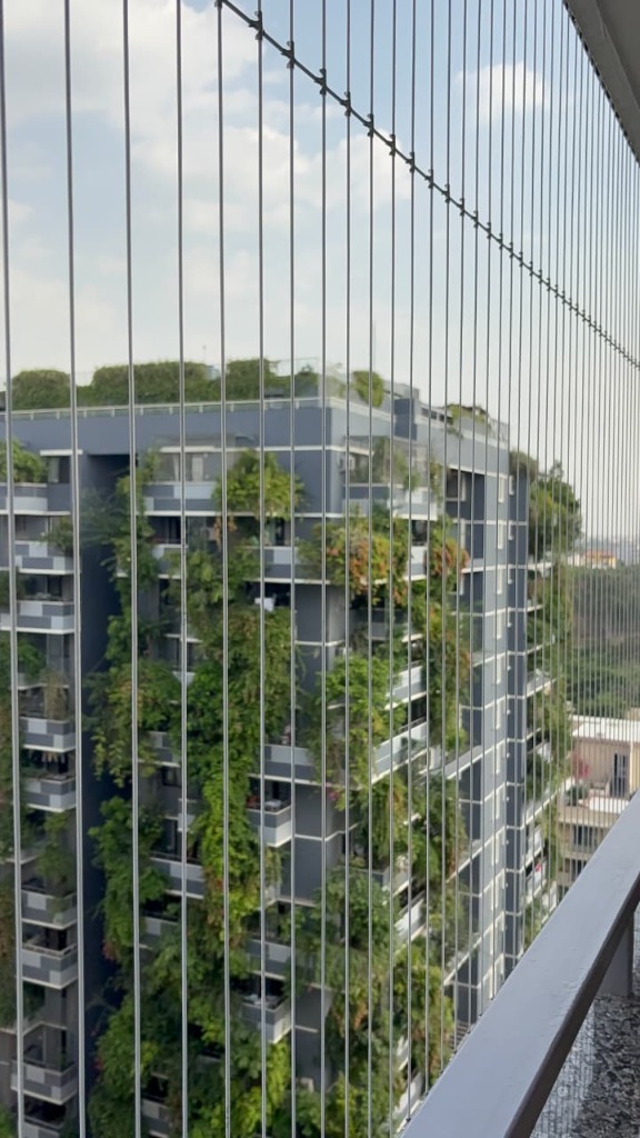 Invisible Grill — Modern Apartment Balcony